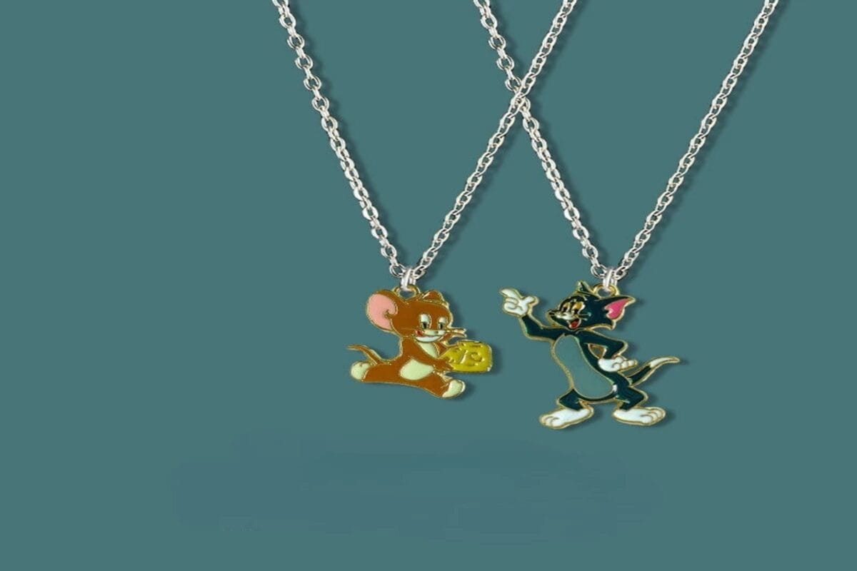 Aamolya silver plated tom & jerry chain with pendant - Aamolya.com