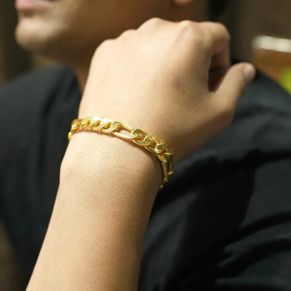 Elite Figaro Chain Bracelet – Gold Plated Masculine Elegance